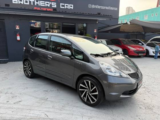 HONDA FIT 1.4 LX 16V FLEX 4P MANUAL HONDA FIT 1.4 LX 16V FLEX 4P MANUAL